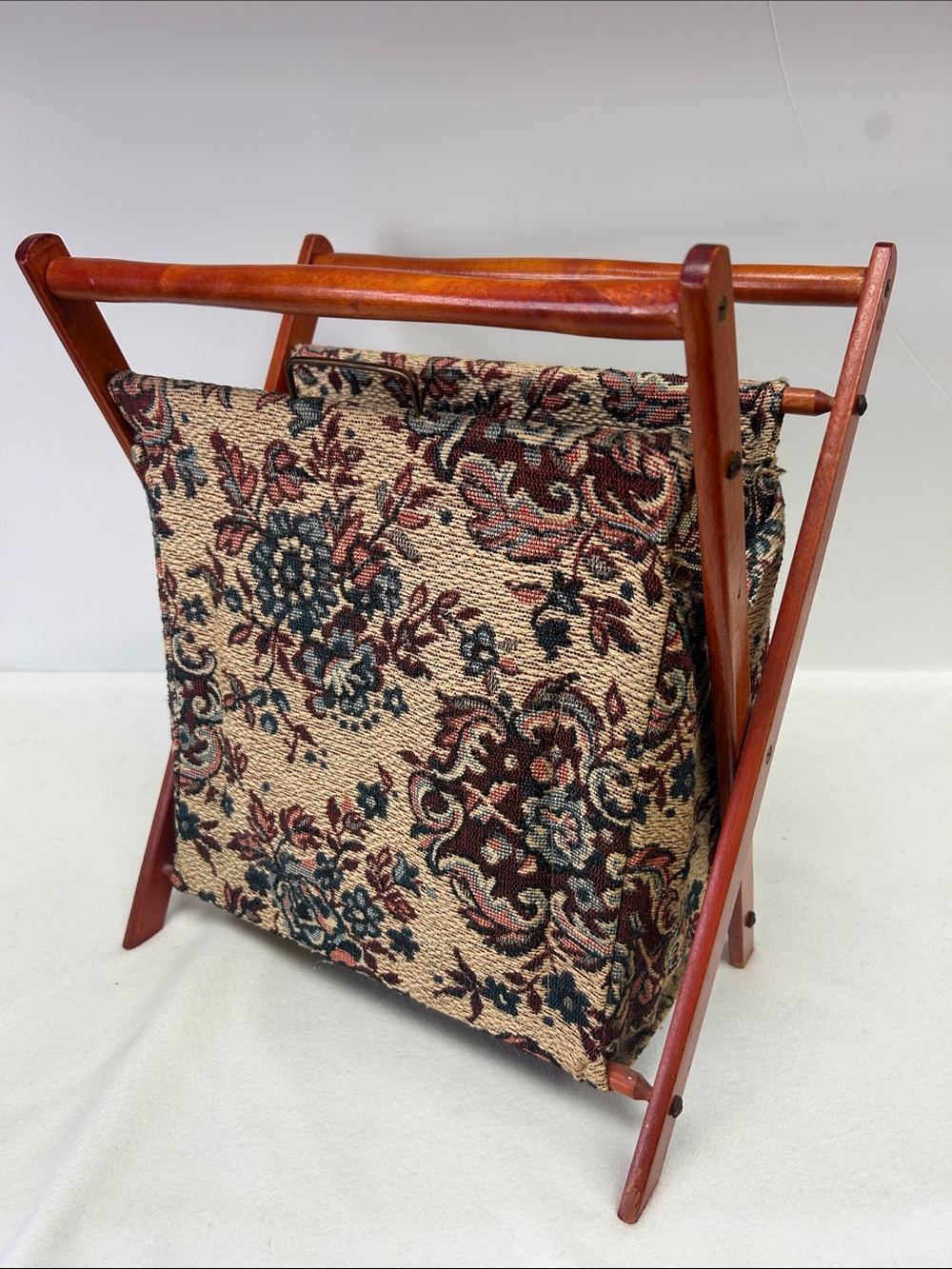 Vintage 15 x 8.5 x 12 tapestry material on wood  frame knitting/sewing caddy